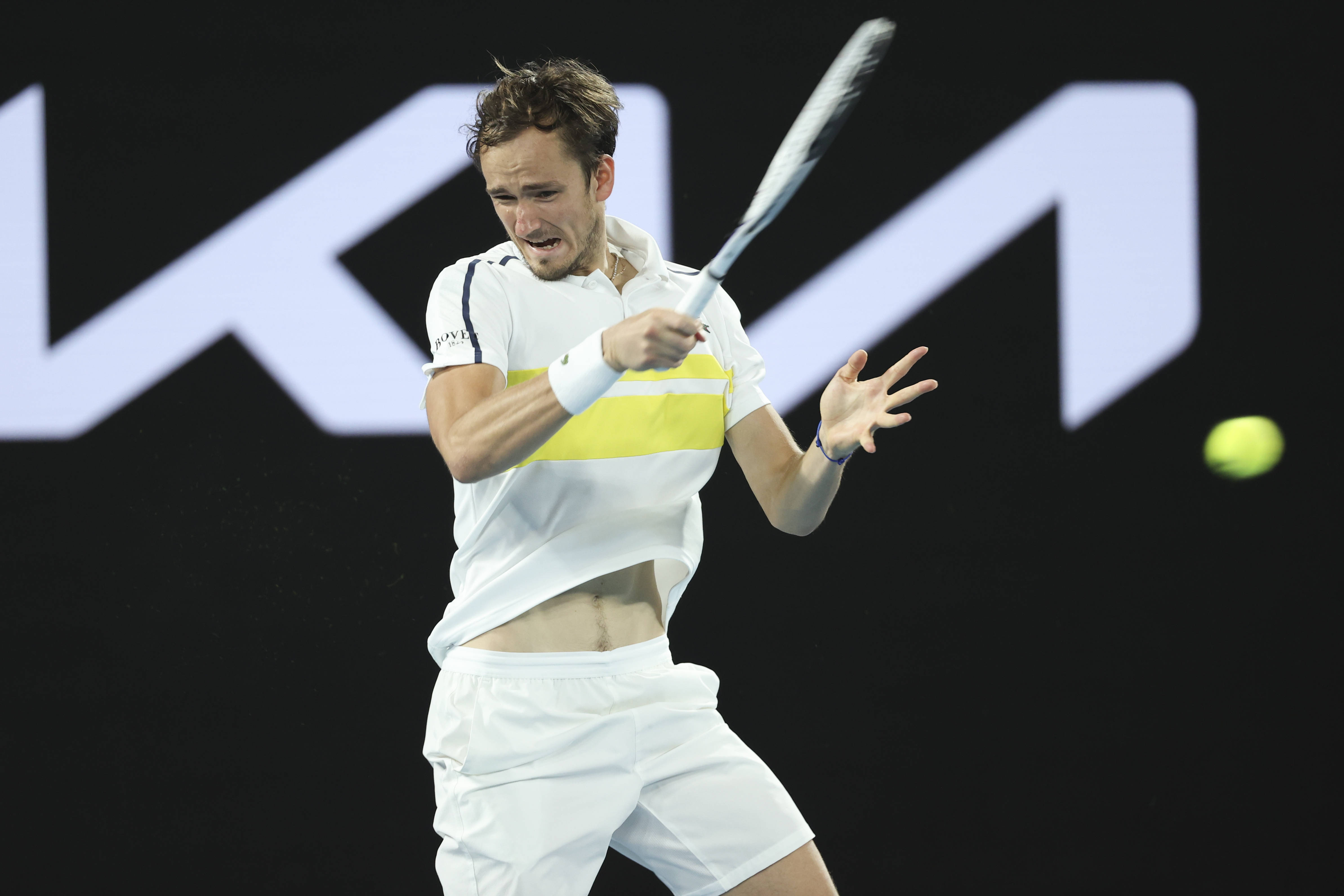 澳网横扫年终总决赛，梅德韦杰夫统治全场