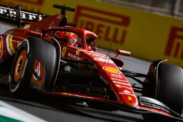 梅赛德斯横扫威廉姆斯，塞恩斯刷新纪录